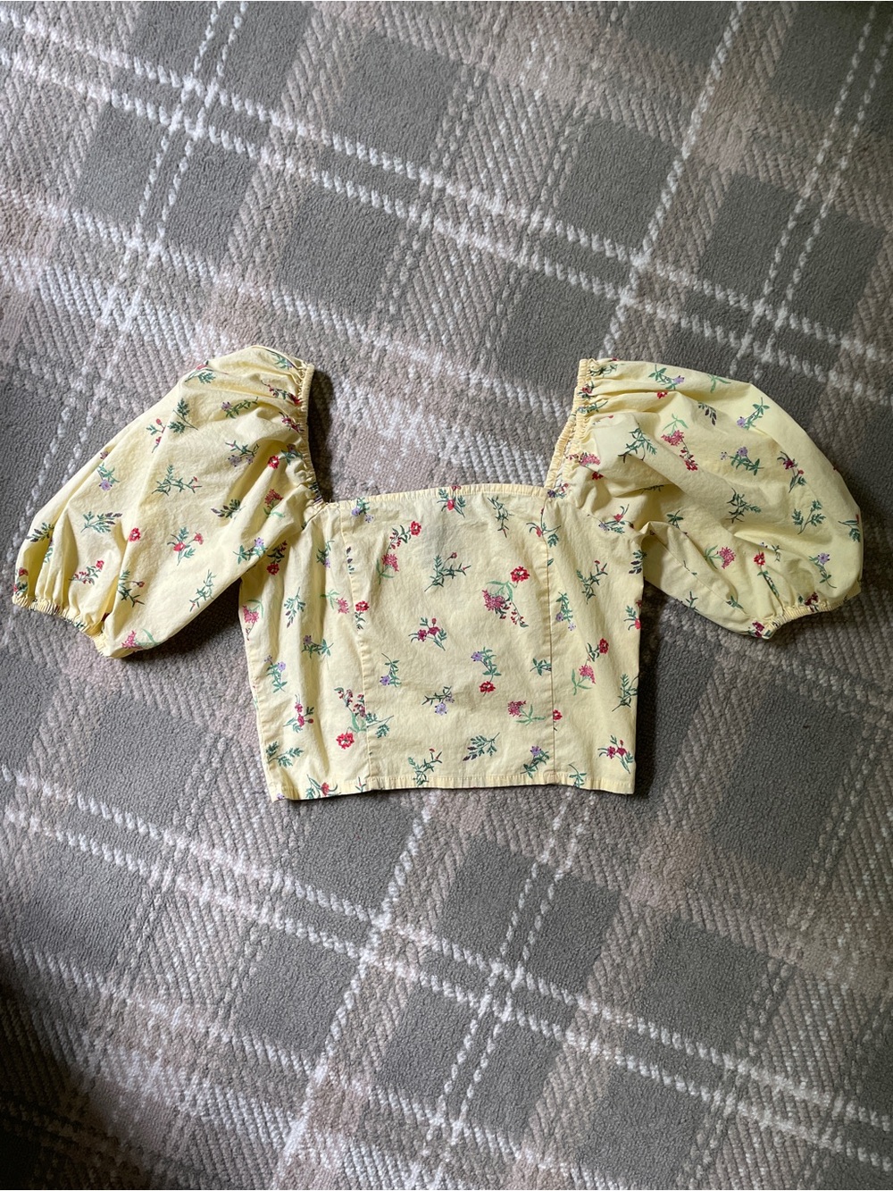 Forever21 yellow floral puff sleeve smocked square neck crop top M